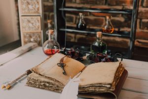 libro antiguo magia